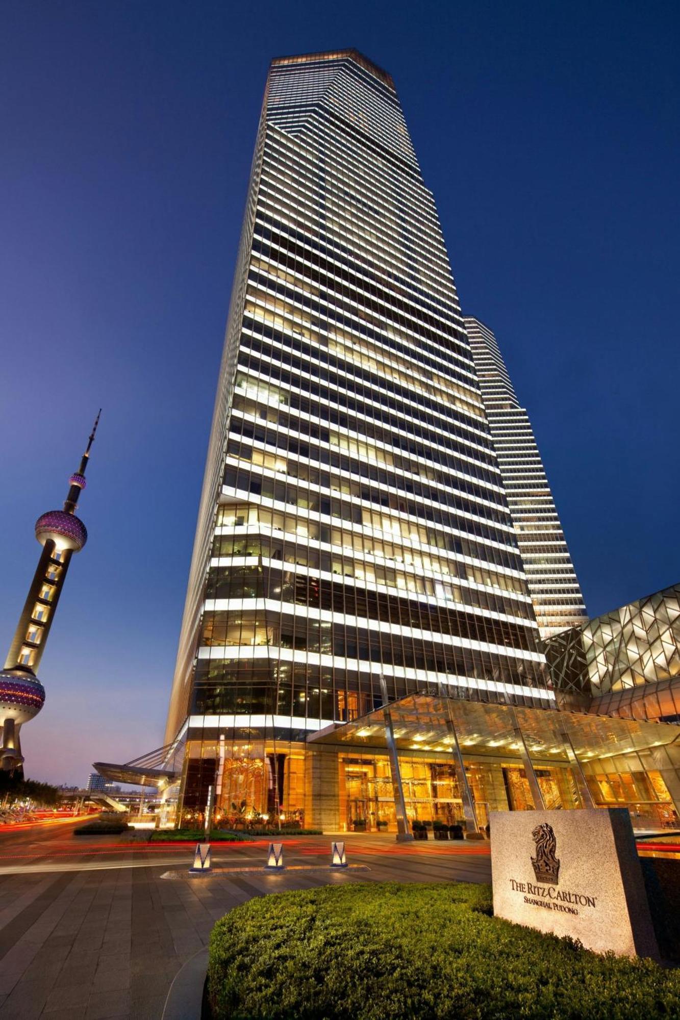 The Ritz-carlton Shanghai, Pudong 5*